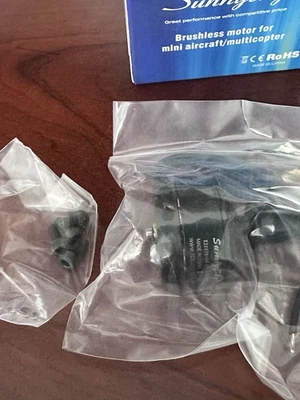 Motor SUNNYSKY X2207S KV2100-CCW Outrunner Motor sin escobillas Foto 1 de 3