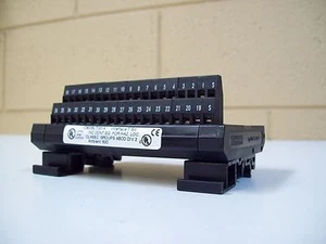 PHOENIX CONTACT UMK-SE11,25-1 TERMINAL BLOCK MODULE - USED - FREE SHIPPING - Picture 1 of 6