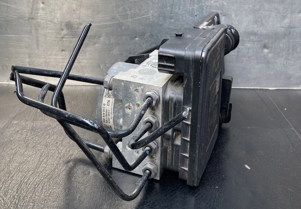 VW GOLF MK7 A3 8V 2013-17 ABS BOMBA CONTROLADOR DE FREIO MÓDULO 3Q0907379Q - Imagem 1 de 4