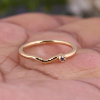 Anillo banda ondulada de piedras preciosas de tanzanita natural enchapado en oro de 18k para regalo de compañero de cuarto Foto 1 de 4