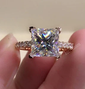 2,00 Karat weißer Princess Cut Forever OneMoissanit Verlobungsring gelbgold über - Bild 1 von 8