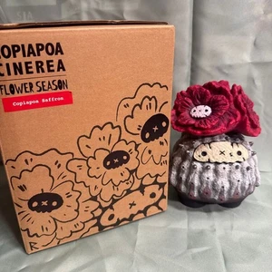 ROBIN Copiapoa Cinerea Saffron Flower Season Soft Vinyl Figure Red Japan JPN - Picture 1 of 6