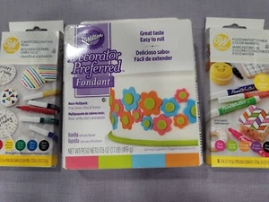 Wilton Lot 3 Ready-To-Use Rolled Fondant  1.1 Neon Vanilla 1.1 Lb+Markers  A35UH - Picture 1 of 4