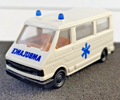 PRALINE HO FIAT 242 Ambulance Blanche  1/87 1:87 - Photo 1/4