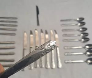 CRAZY LOOKING Oneida Unknown Pattern Stainless flatware 27pc 3 DIFFERENT IN ONE - Picture 1 of 13