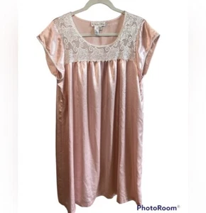 Vintage Oscar De La Renta Pink Night Gown Neiman Marcus - Picture 1 of 1