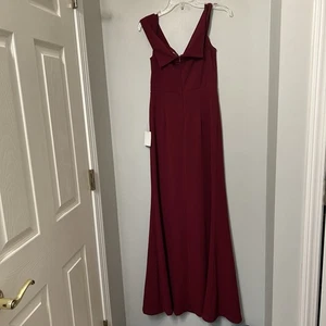 Lulu’s Dress Song of Love Burgundy Off-the-Shoulder Maxi Dress Size M Party NEW - Picture 1 of 10