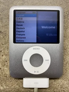 Apple iPod Nano 3rd Gen 4GB A1236 MP3 Player NEEDS NEW BATTERY - Picture 1 of 7