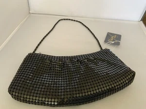 NWT small black chain mail purse with handle - Picture 1 of 3