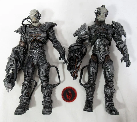 Art Asylum Star Trek Borg Assimiliation Klingon Hirogen Figure Lot Cover