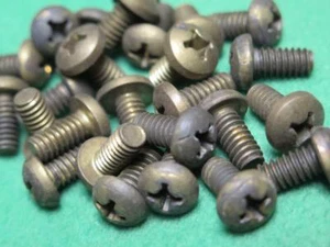 50 pc VINTAGE 1/4" -20 x 1/2 SOLID BRASS PHILLIPS MACHINE SCREWS ROUND PAN HEAD - Picture 1 of 1