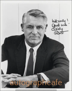 Cary Grant preimpreso autografiado 8 X10 (la firma es parte de la foto) - Imagen 1 de 3
