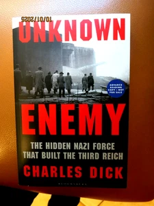 CHARLES DICK - UNBEKANNTER FEIND - DRITTES REICH - BOGEN 11/2025 - Bild 1 von 1