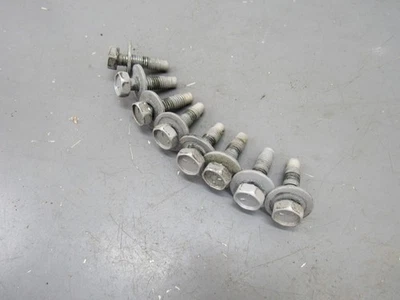 Tornillos de soporte de parachoques delantero Nissan Rogue herrajes de montaje de barra 2017-2020 OEM Foto 1 de 4