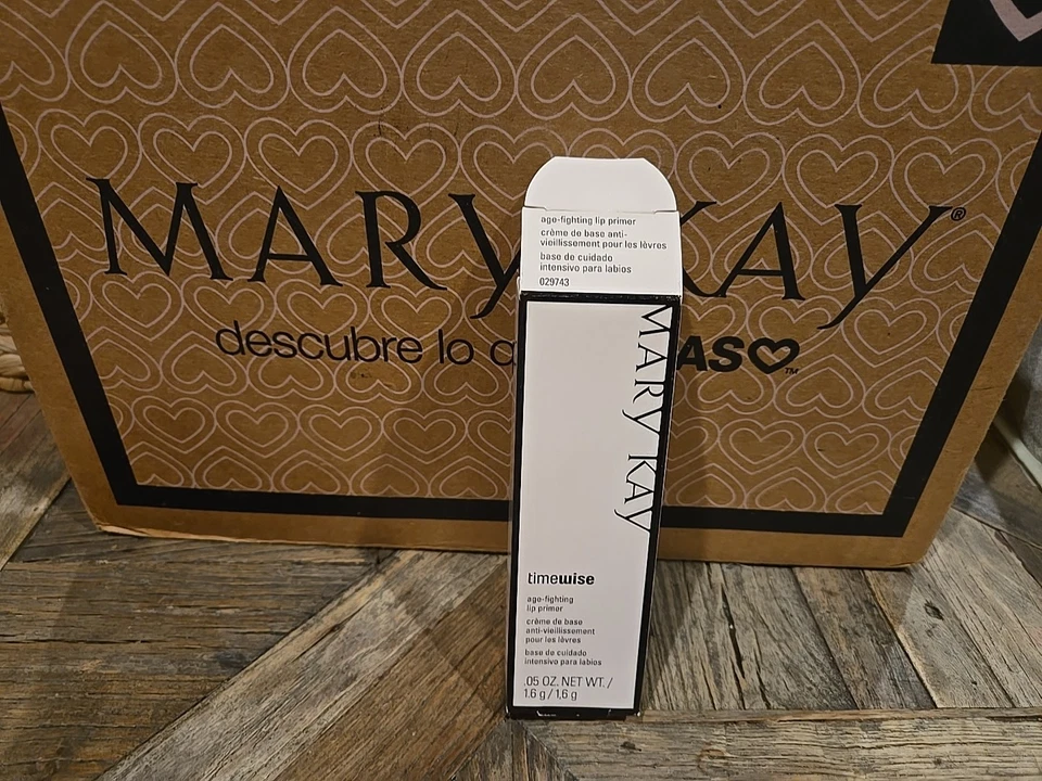 PRIMACIÓN LABIAL Mary Kay TimeWise antiedad nueva en caja 100876 nueva en caja nueva en caja Foto 1 de 1