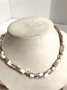 Vintage Premier Designs ''Sandstone'' Genuine Mother Of Pearl 20'' Necklace - Picture 1 of 5