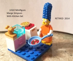 LEGO Minifigure Simpsons Marge With Kitchen Set and Food Dinner Furniture - Picture 1 of 1