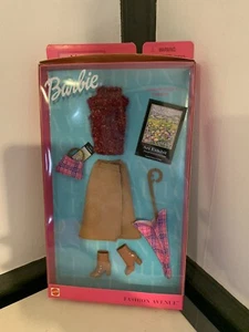 NEW BARBIE DOLL FASHION AVENUE 2001 METRO STYLE LONDON TOUR #25701 - Picture 1 of 2