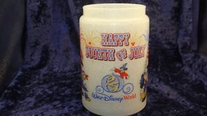 GLÜCKLICHER VIERTER JULI WALT DISNEY WORLD MIT MICKEY DONALD GOOFY ~ 5,75"" ~ kein Deckel ~ Sehr guter Zustand - Bild 1 von 5