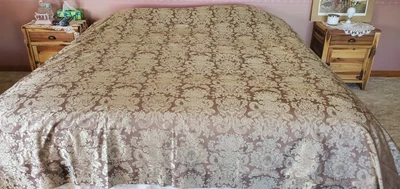 USED Duvet cover set, 2 KING size pillow cases & button closure duvet cover - Image 1 of 4