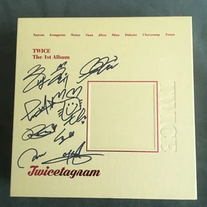 TWICE 1ST ALBUM TWICETAGRAM AUTOGRAPHED Signed K-POP COLLECTION+SIGNED PHOTO - Picture 1 of 7
