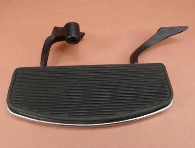 Harley-Davidson Switchback Classic 2012-2015 FLD estribo delantero izquierdo Foto 1 de 4