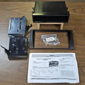 Kit de tablero Toyota Camry instalación simple doble DIN con arnés de cableado 2002-06 - Imagen 1 de 9