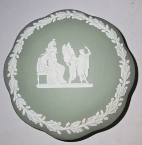 Vintage Wedgewood Schmuckschatulle grün Jasperware Ikarus und Daedalus 5" rund - Bild 1 von 11