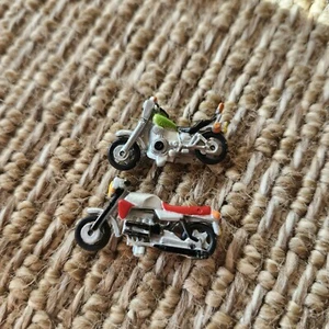 2 Tonka Funrise MOTORCYCLES RACE BIKES 1989 Micro *broken handlebar - Picture 1 of 7