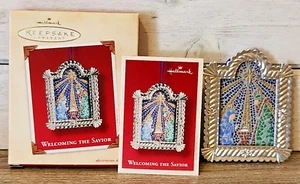 Hallmark Keepsake Ornament (2002): Welcoming The Savior - Picture 1 of 4