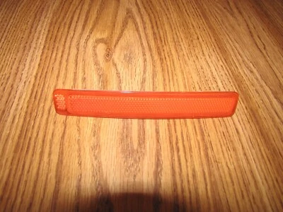 MERCURY MARINER FRONT SIDE MARKER REFLECTOR LH 2005-2007 OEM DRIVER - Image 1 of 2