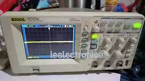 RIGOL DS1072U dual-channel digital oscilloscop 2 Channel - Picture 1 of 3