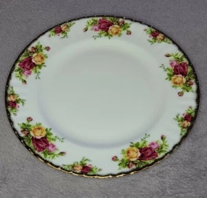 Royal Doulton-Royal Albert "Old Country Roses" 10.5 Dinner Plate - New Condition - Picture 1 of 12