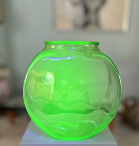 Rare 7" Vintage Uranium Depression Glass Fish Bowl