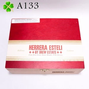 Herrera Esteli Robusto Grande Scatola per Sigari in Legno 8,25" x 6,25" x 2,75" A133 - Foto 1 di 8