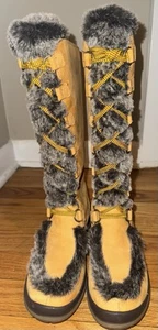 NEW WOMEN'S TIMBERLAND KICKADILA FUR TONGUE WHEAT LEATHER SIZE 6.5 BOOTS #84387 - Picture 1 of 6