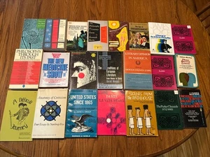 Lot Of 22 Literary Classics Paperback Books Vintag - Imagen 1 de 13