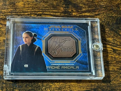 2015 Topps Stars Wars Padme Adimala Masterworks  Commemorative medallion - Image 1 of 3