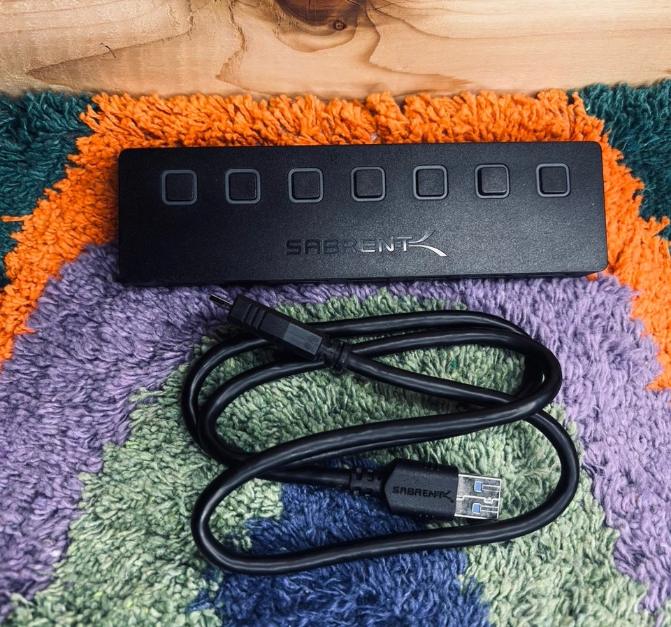 Sabrent 7 Port USB 3.0 Hub W/ Individual Power Switches HB-UMA7 & Power Cable - Image 1 of 4