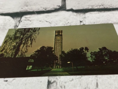 Postal Carillon Tower Universidad de California Riverside Dusk Night De colección  Foto 1 de 4