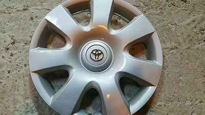 61115 Toyota Camry 7 Spoke Hubcap Wheel Cover Rim 15" New 2002 2003 2004 - Image 1 of 2