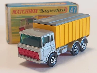 MATCHBOX Tipper Container Truck DAF No47DAF 1/72 Scale Collectible Toy - Image 1 of 4
