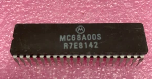 MC68A00S IC 8 bit MPU 40 pin Motorola, spedizione veloce dall'Ohio! - Foto 1 di 2