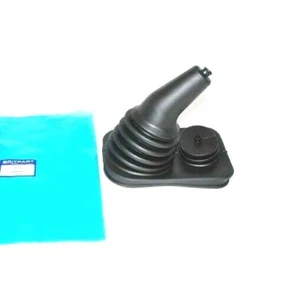 LAND ROVER DEFENDER 90 110 130 MANUAL GEAR LEVER / TRANSFER LEVER GAITER BTR1698 - Picture 1 of 2