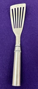 The Pampered Chef 13-Inch Stainless Steel Fish Spatula #2008 Turner Flipper Tool - Picture 1 of 7