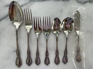 Vintage Oneida Stainless Flatware Assorted Lot Fork Spoon Mansion Hall EXCELLENT - Picture 1 of 2
