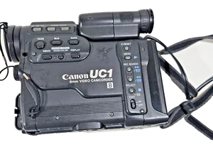 Canon UC1 Black Super-Macro AF Internal Focus 8mm Video Camcorder. Parts only. - Picture 1 of 8