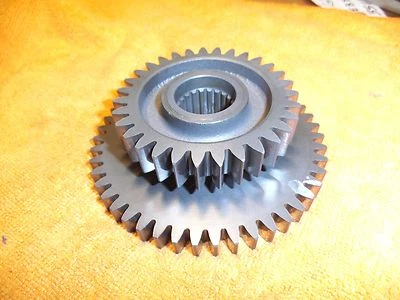 HONDA VTX1300R RETRO ENGRANAJE PRIMARIO 47T/31T 23131-MEA-670 VTX 1300 jh Foto 1 de 4