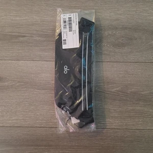 Alo Yoga Black Stride Running Belt  - Picture 1 of 4