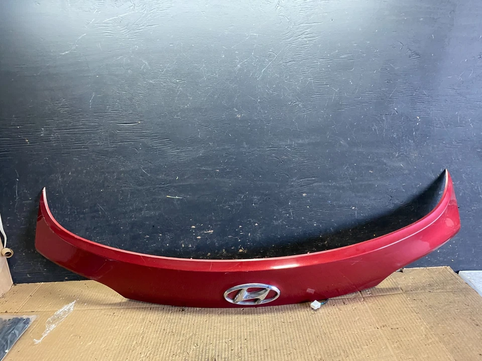 2011 a 2015 Hyundai Tucson tampa elevatória porta traseira acabamento porta-malas moldura T6826 DG - Imagem 1 de 4